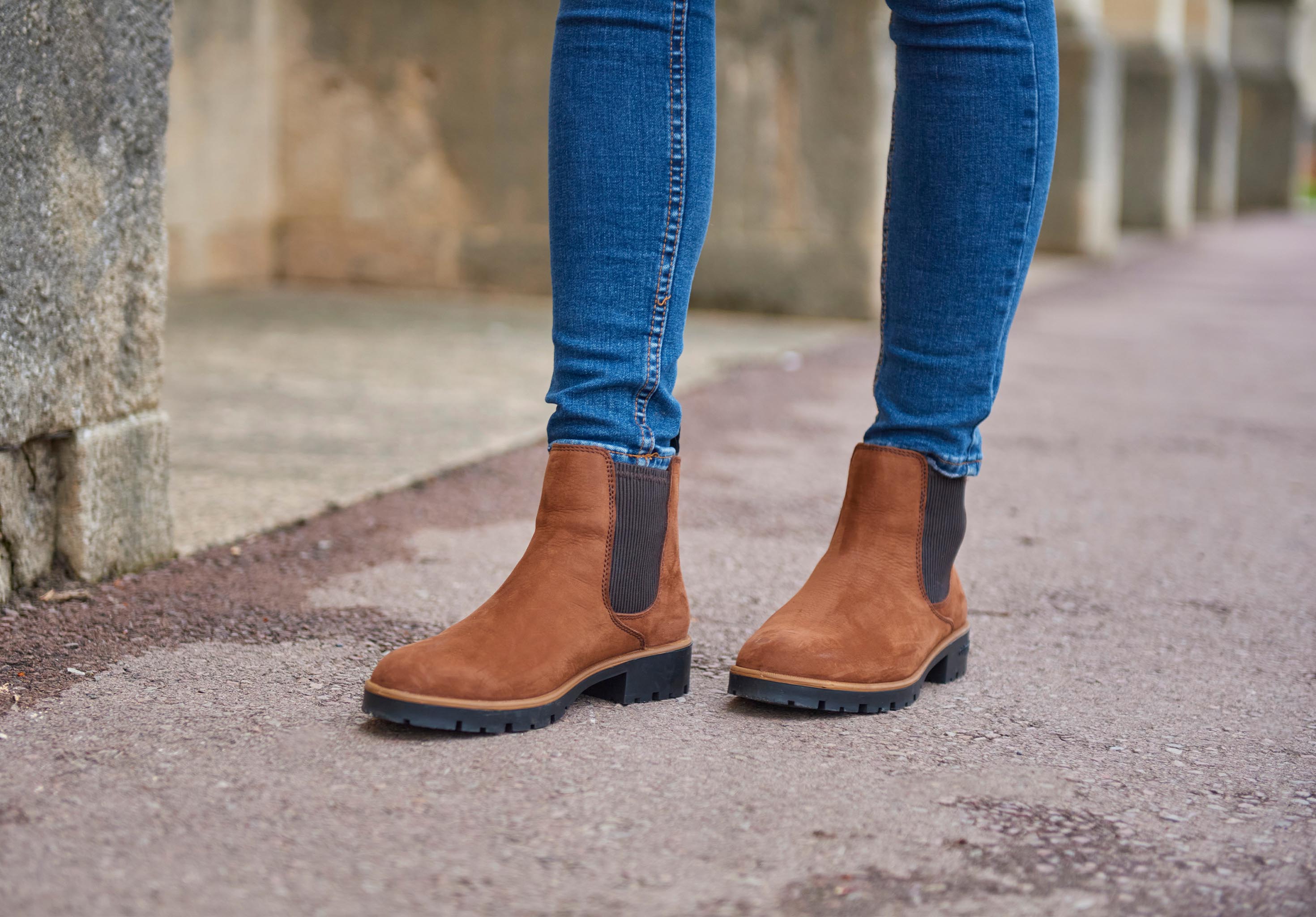Kilcommon Faux Fur-lined Chelsea Boot - Walnut