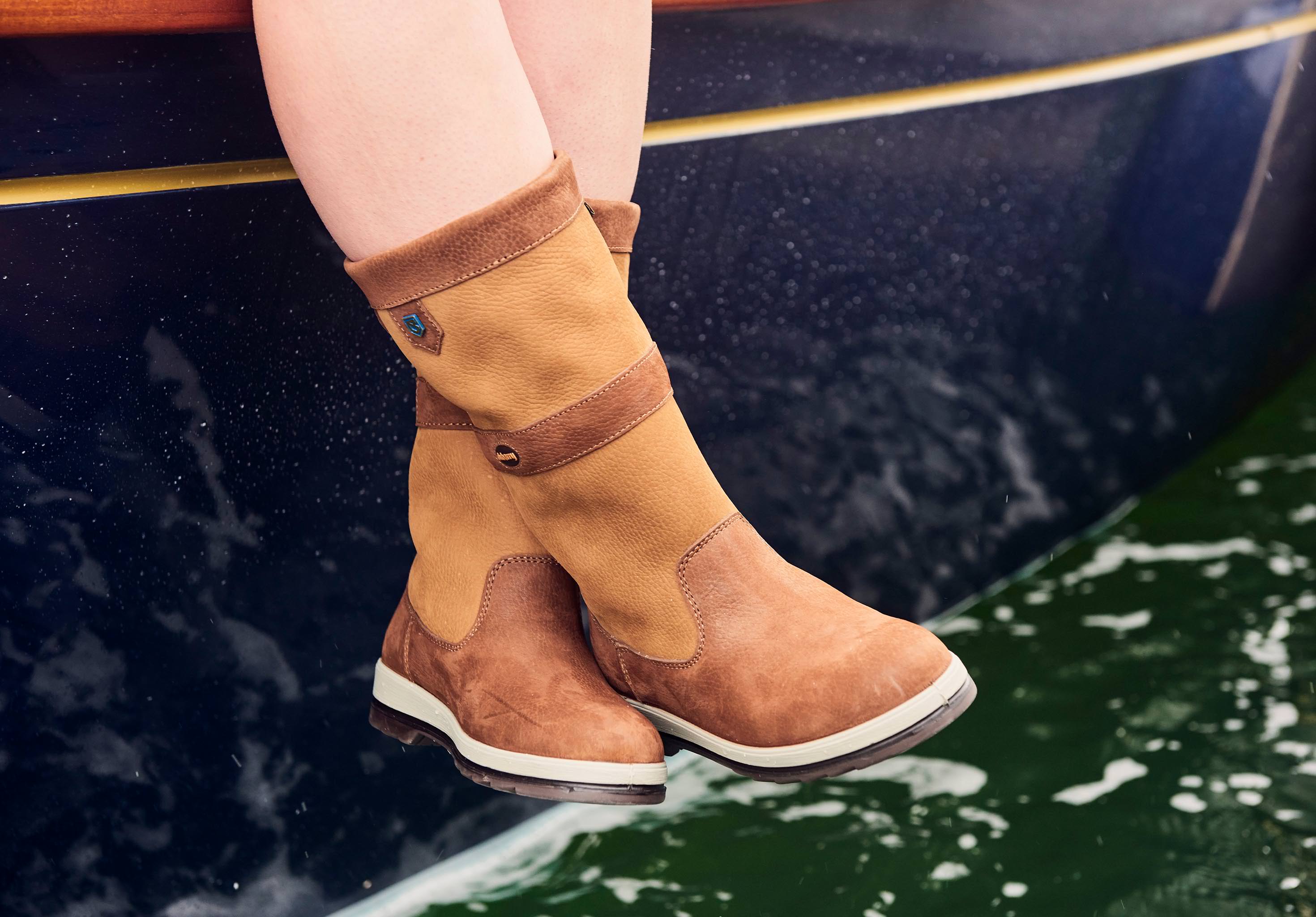 Women's sailing boots top
