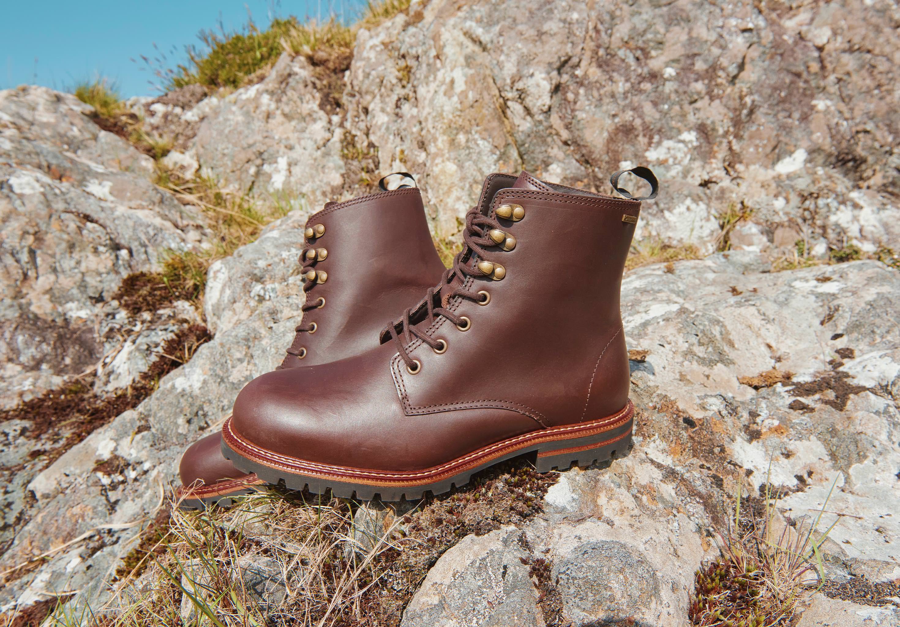 Mahogany boots deals