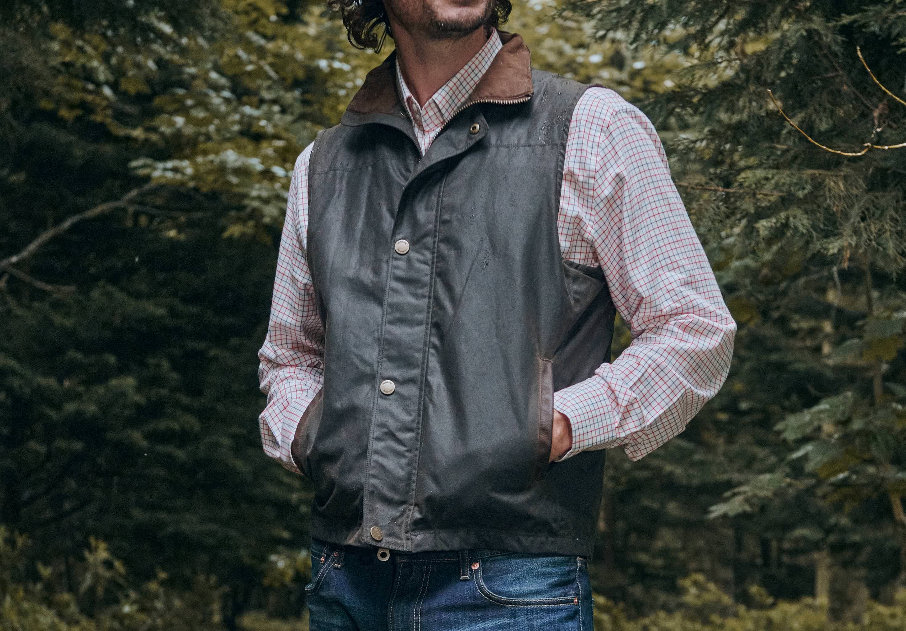 Mayfly Wax Gilet Olive