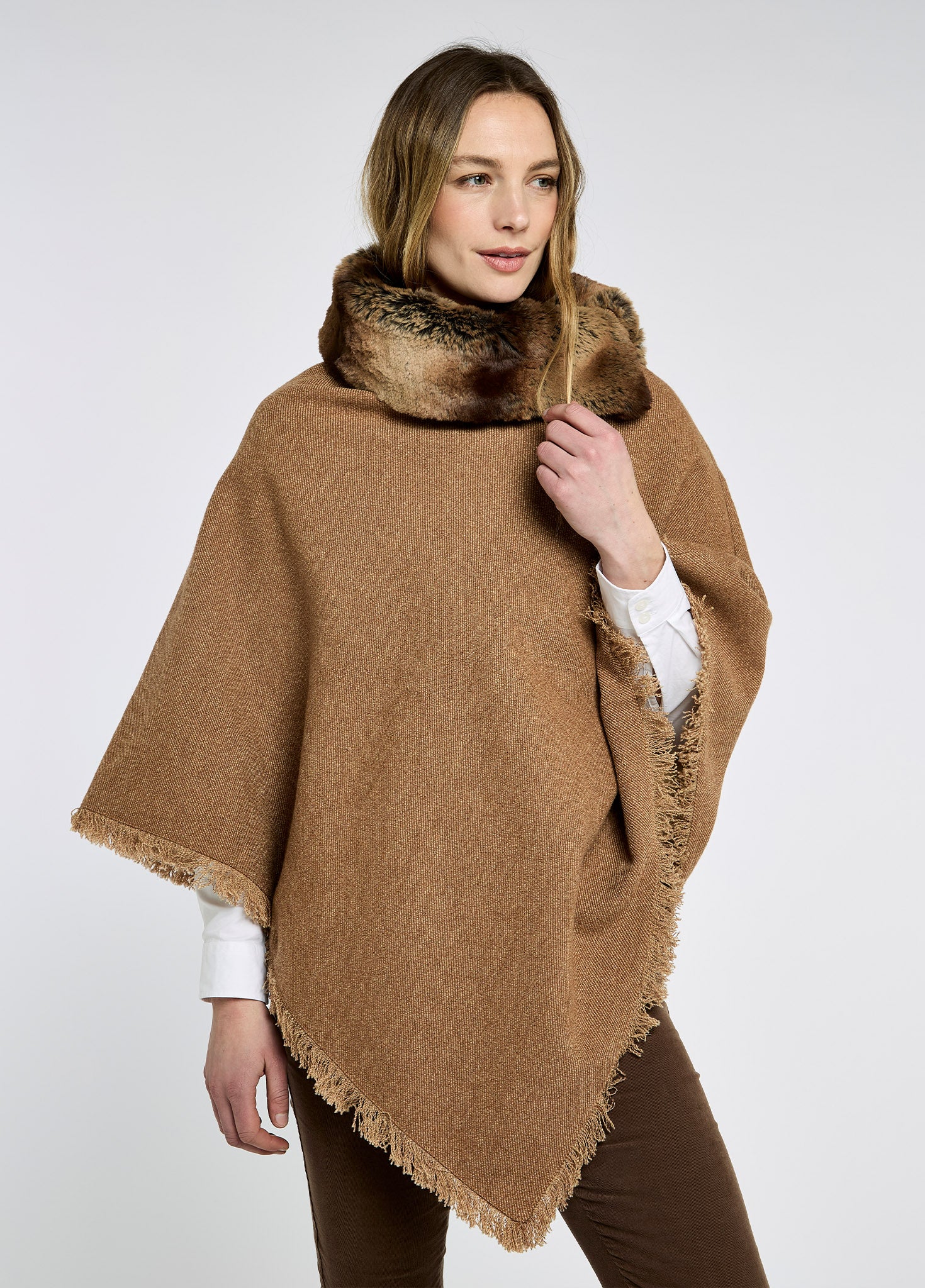 Silverfir Tweed Poncho - Camel Twill