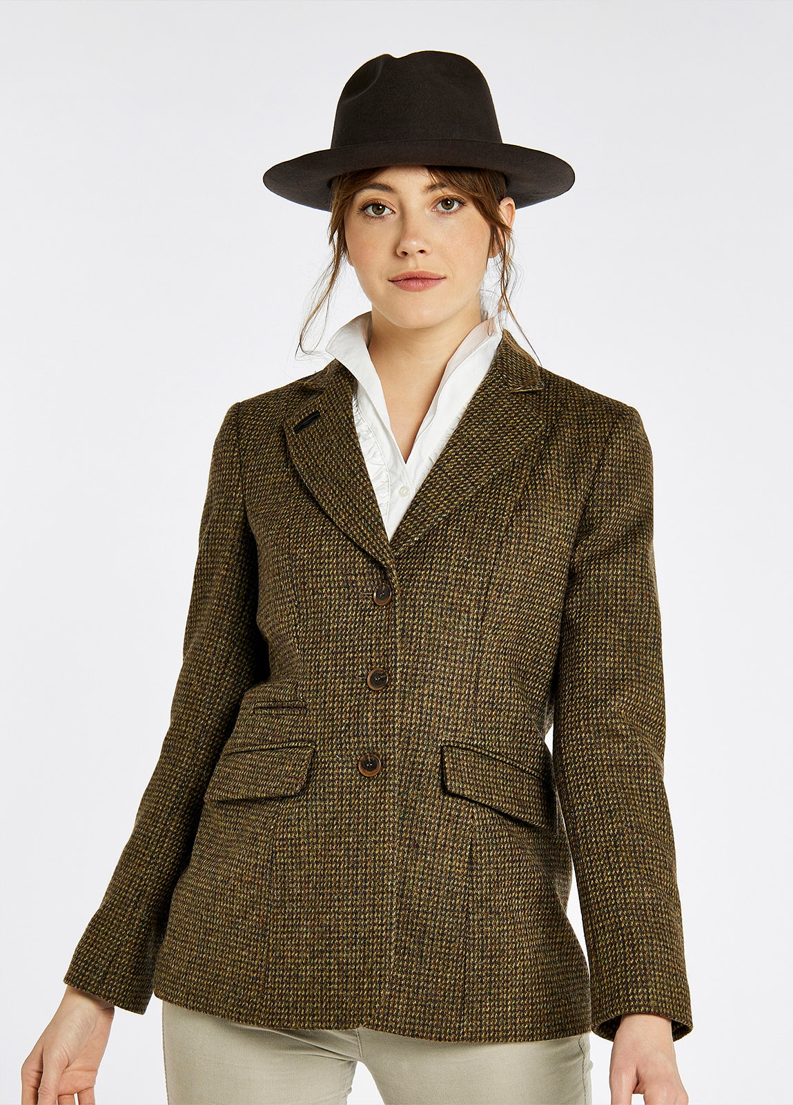 Hand woven Prince of Wales check Harris Tweed blazer: beautiful,  well-tailored all-time classic jacket for town and country style -  CountryClubuk